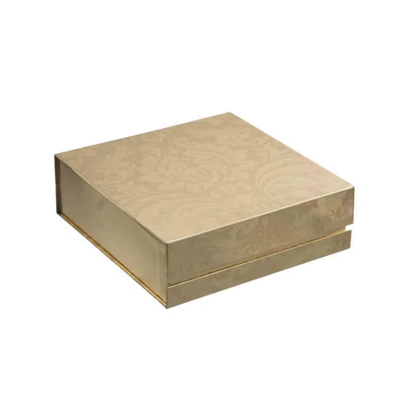Custom Luxury Gift Box｜Magneti - Luxury Gold Skincare review and price